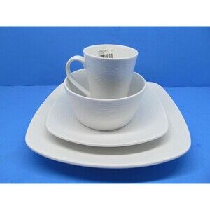 Noritake WoW Swirl White  4 Piece Place Setting